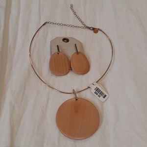 Anthr0plogie sophie Monet wooden set